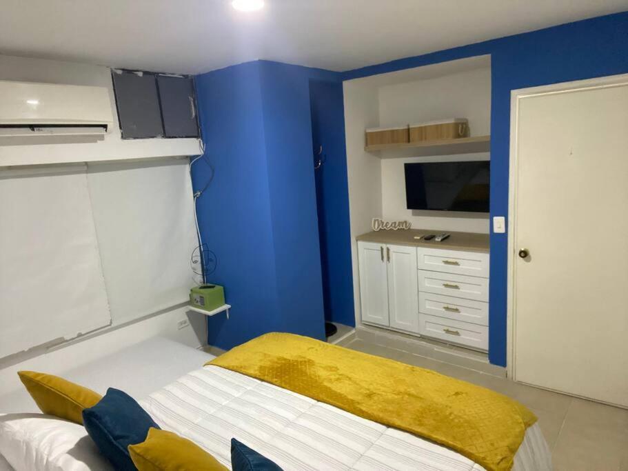 10mo Piso, Piscina, Jacuzzi Y A Pasos De La Playa Cartagène
