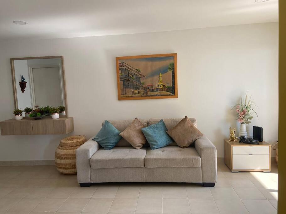 10mo Piso, Piscina, Jacuzzi Y A Pasos De La Playa * Cartagène