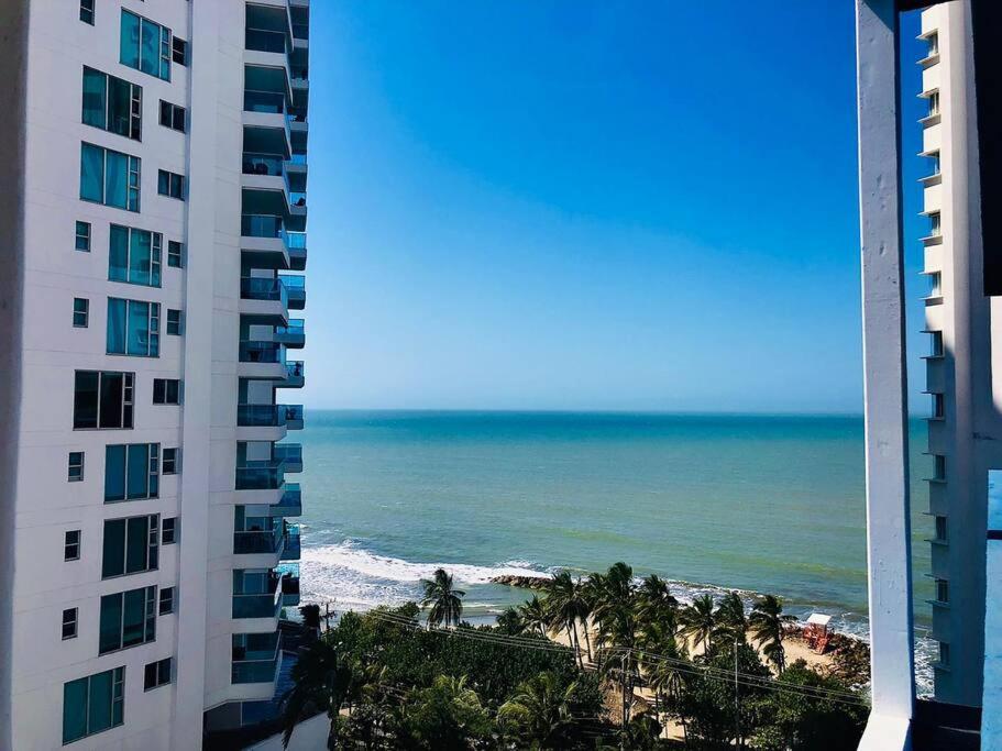 10mo Piso, Piscina, Jacuzzi Y A Pasos De La Playa 公寓